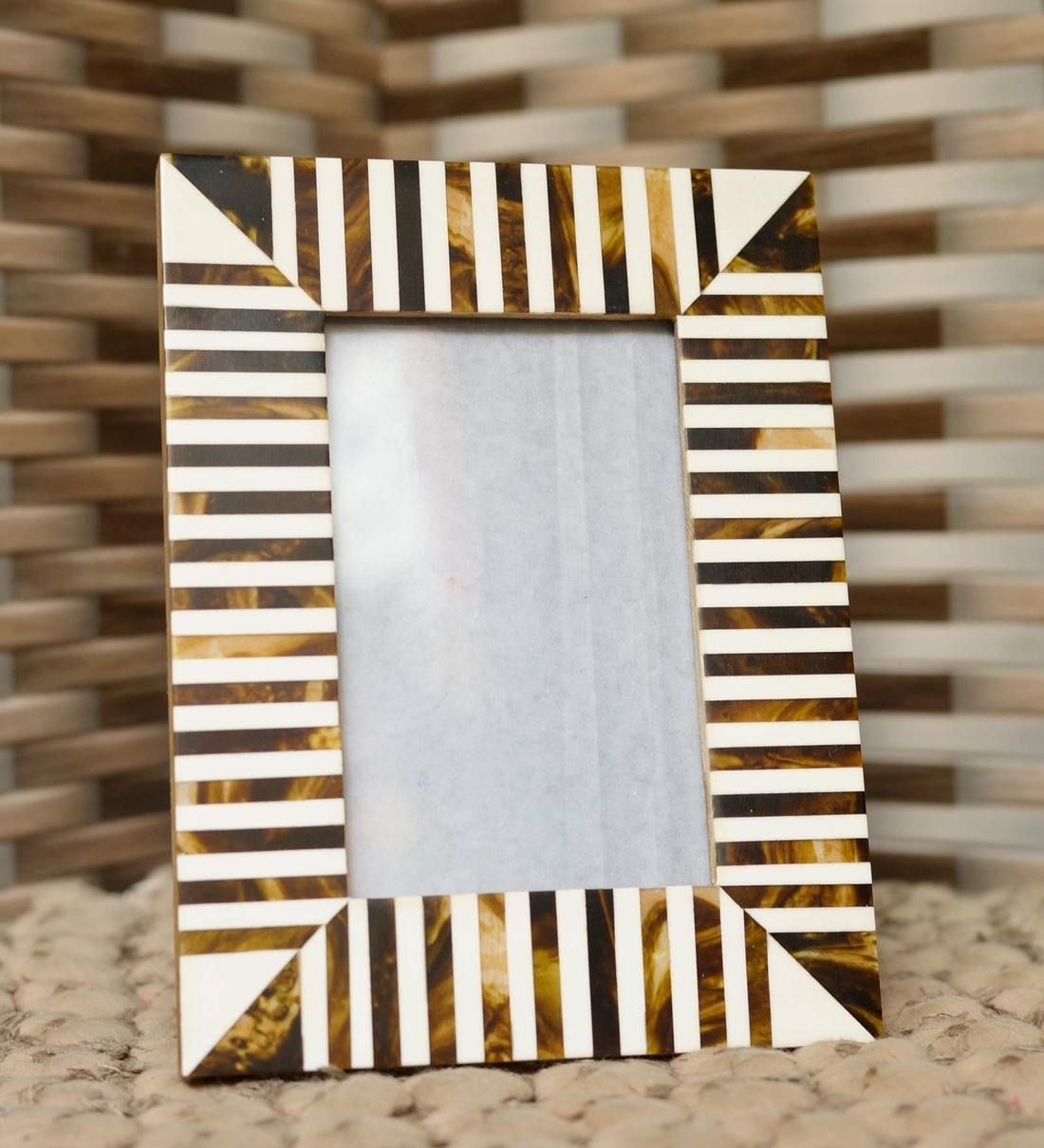 imgi_102_wooden-photo-frame-4-x-6-by-house-of-sajja-wooden-photo-frame-4-x-6-by-house-of-sajja-eaoppi-Yg2qx29DG2hGqjxE